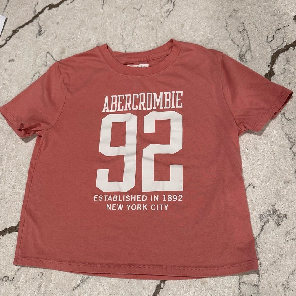 Abercrombie 92 Graphic TeeCropped T-Shirt Mauve Pink Vintage Sporty Y2K Style